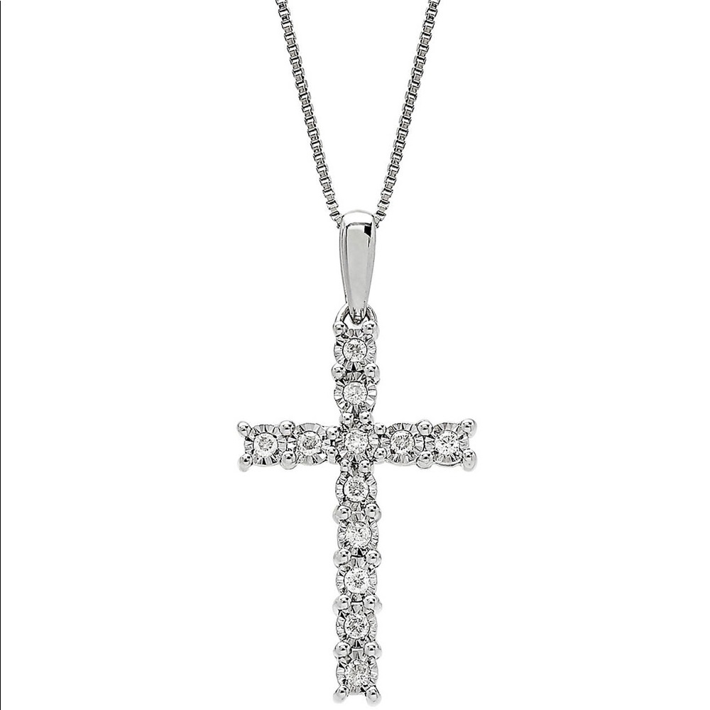1/5 ctz. t.w Cross Pendant 18in Chain in Silver